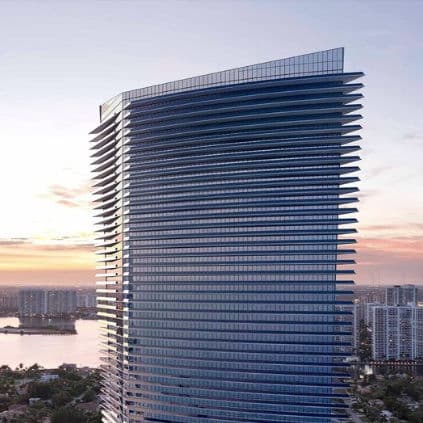 featured image for story, SUNNY ISLES ARMANI CASA